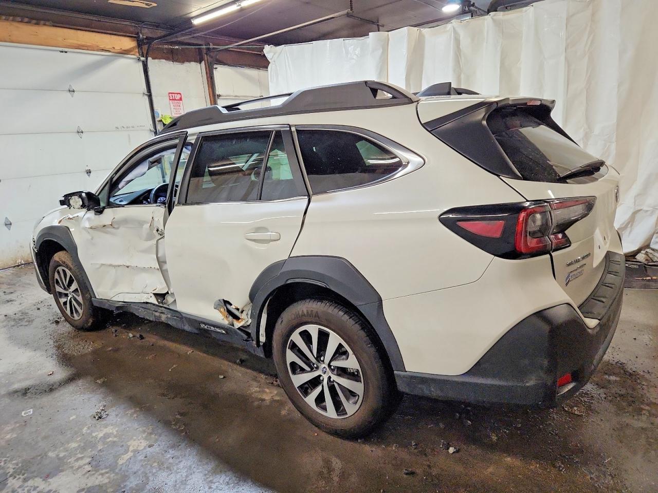 2025 SUBARU OUTBACK PREMIUM photo 2