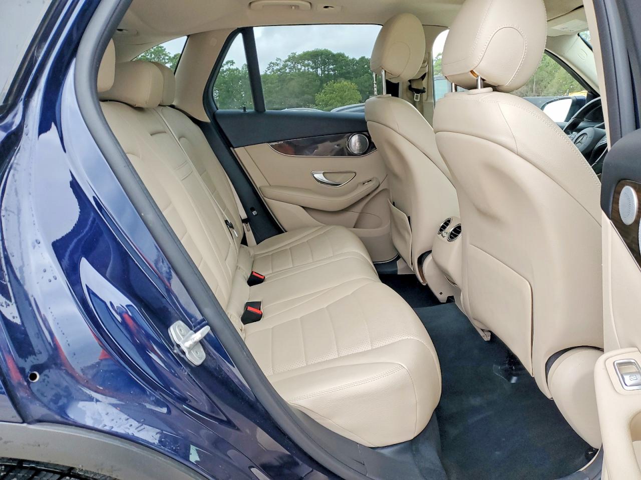 2016 MERCEDES-BENZ GLC 300 photo 11