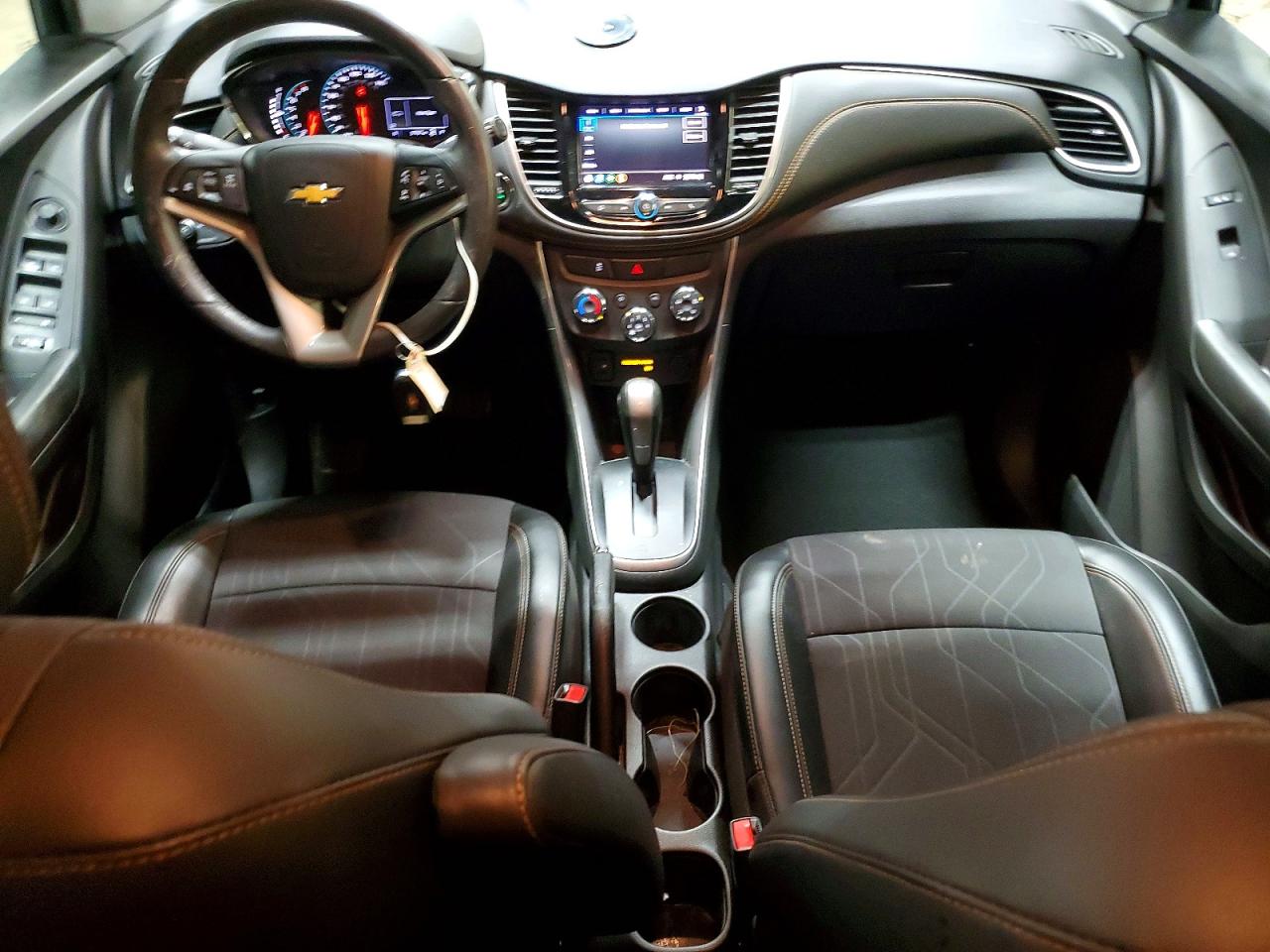 2020 CHEVROLET TRAX 1LT photo 8