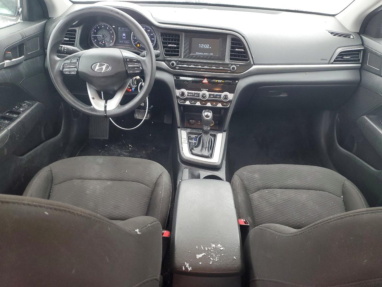 2020 HYUNDAI ELANTRA SE photo 8