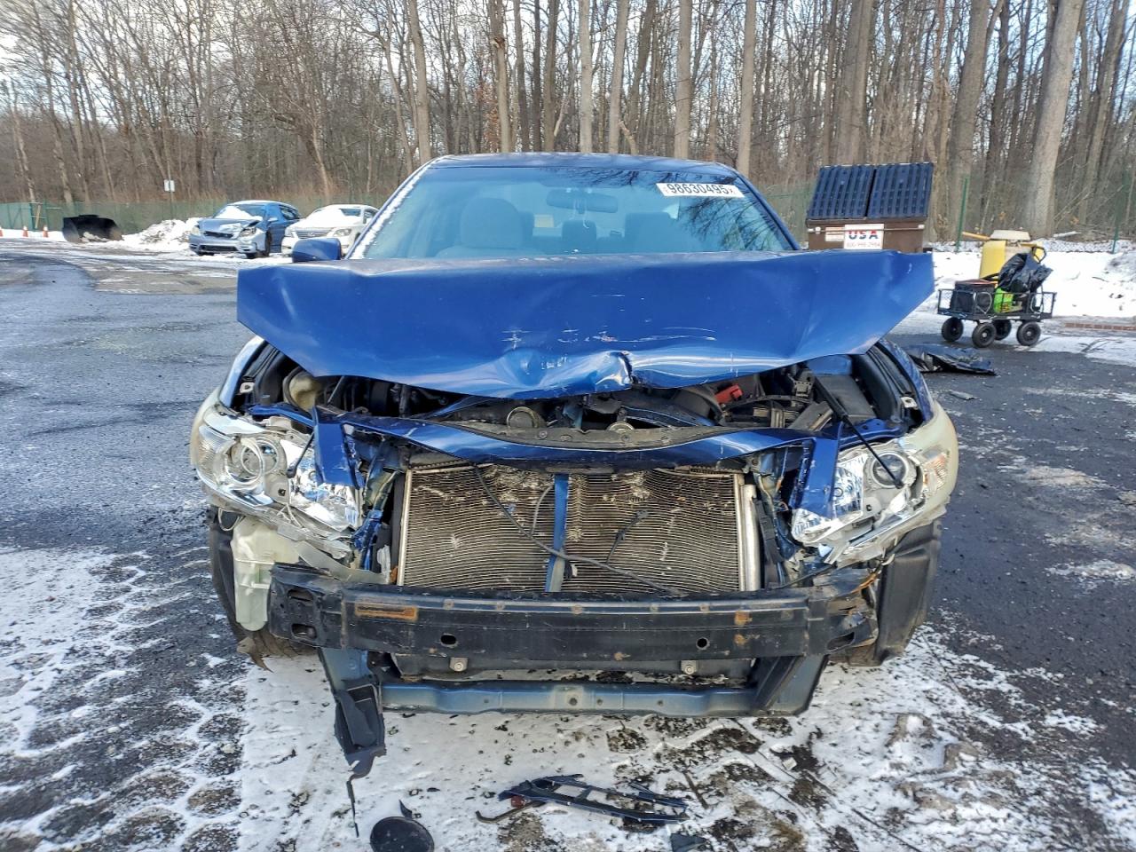 2011 TOYOTA CAMRY BASE photo 5