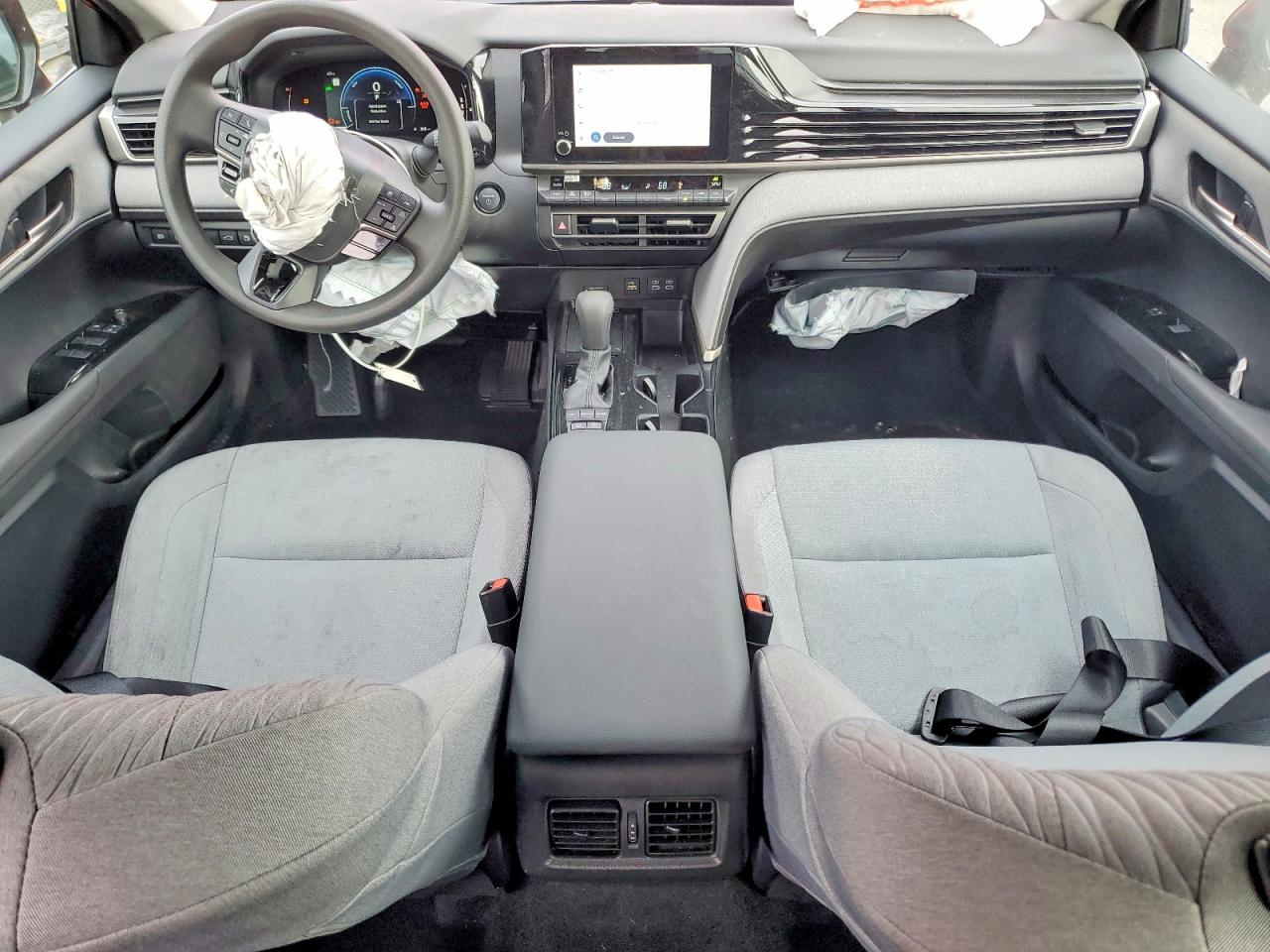 2025 TOYOTA CAMRY XSE photo 8