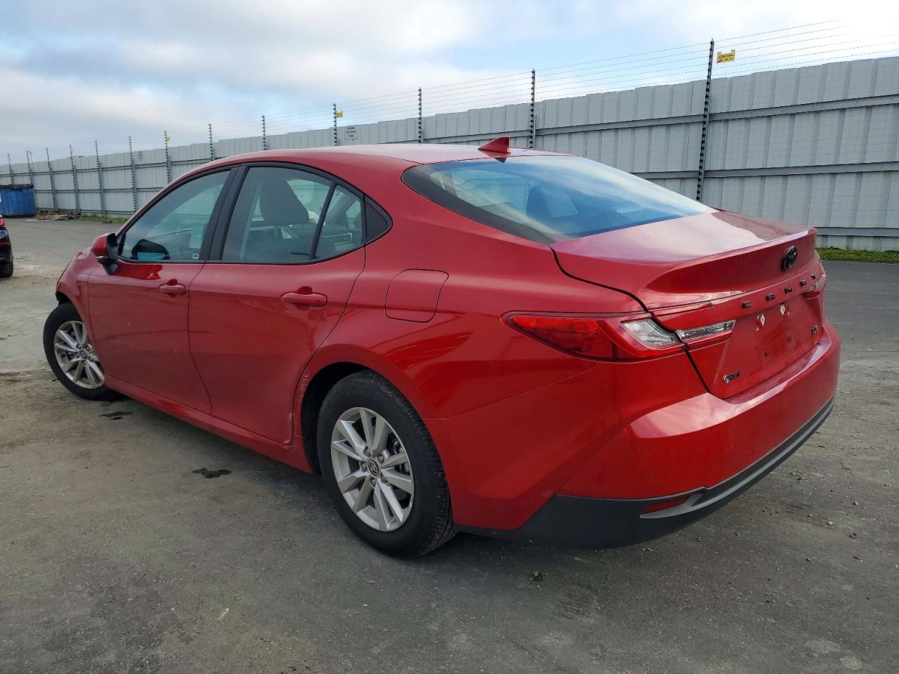 2025 TOYOTA CAMRY XSE photo 2