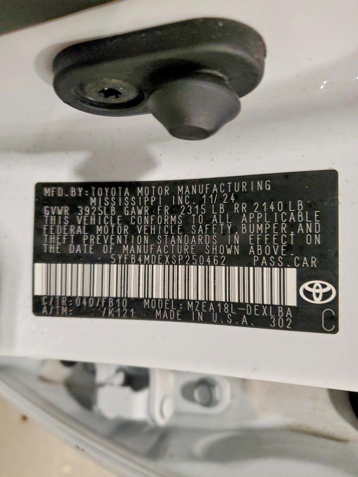2025 TOYOTA COROLLA LE photo 12