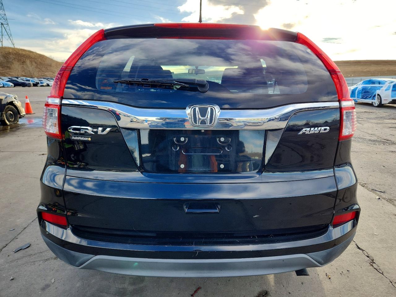 2015 HONDA CR-V LX photo 6