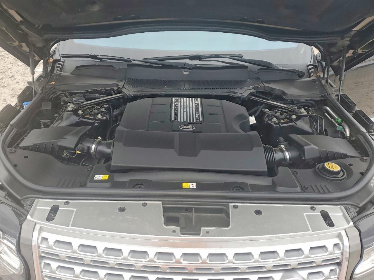 2017 LAND ROVER RANGE ROVER HSE photo 12