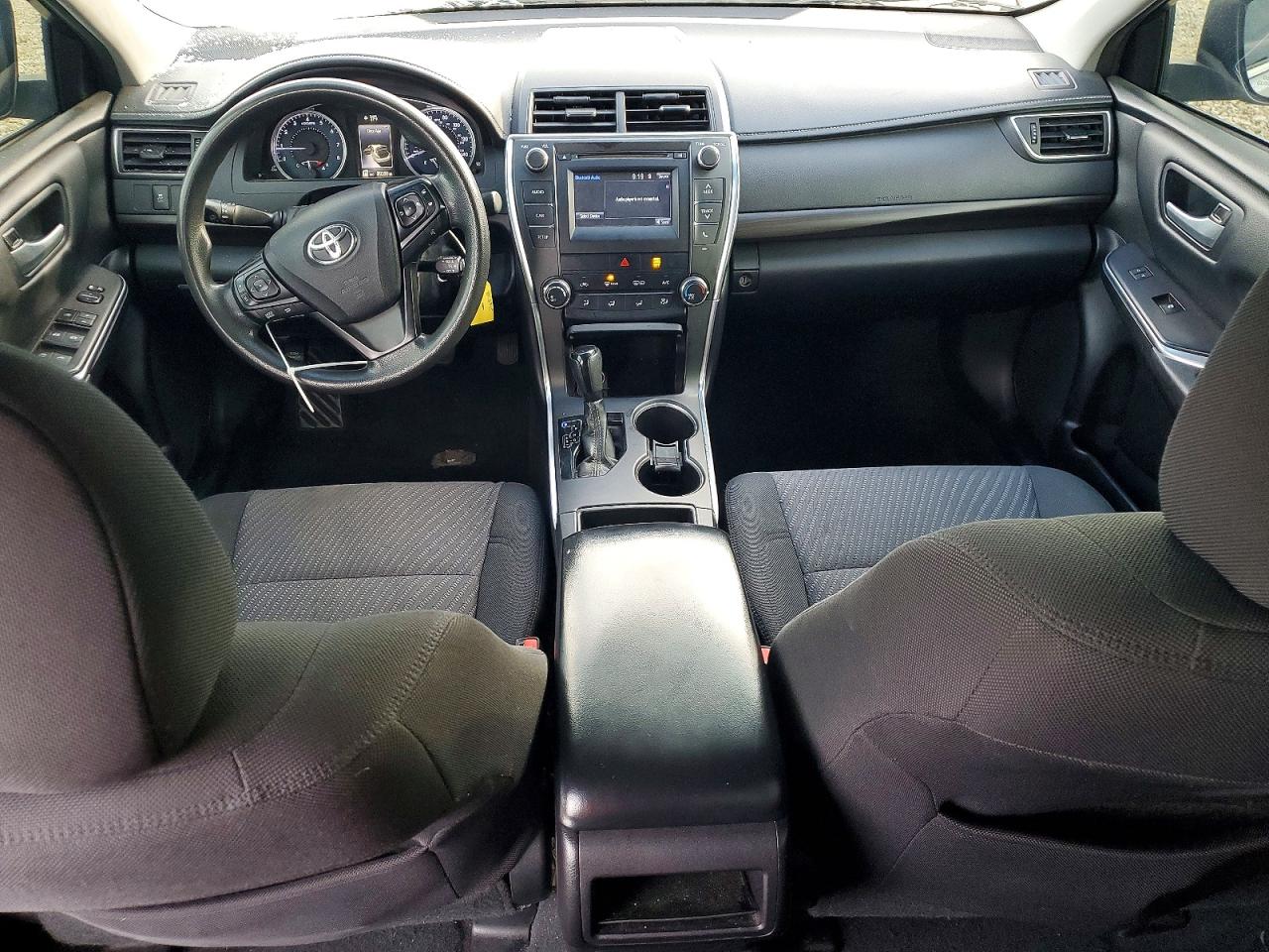 2017 TOYOTA CAMRY LE photo 8