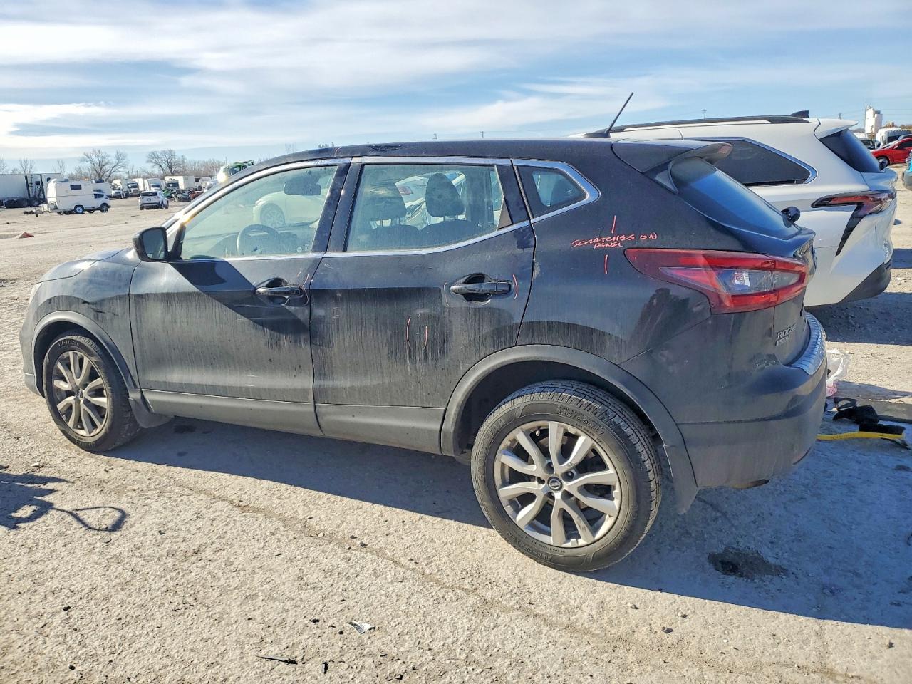2020 NISSAN ROGUE SPORT S photo 2