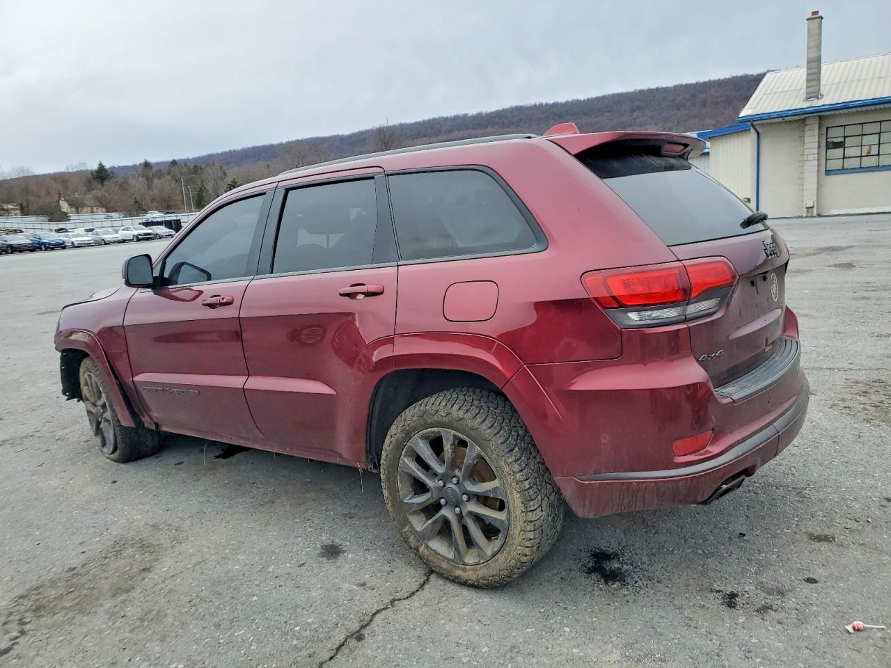 2018 JEEP GRAND CHEROKEE OVERLAND photo 2