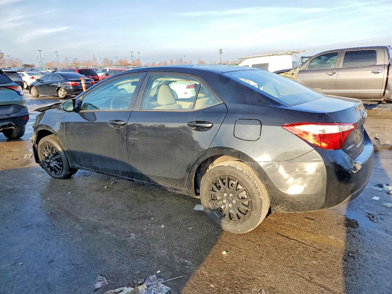 2014 TOYOTA COROLLA L photo 2