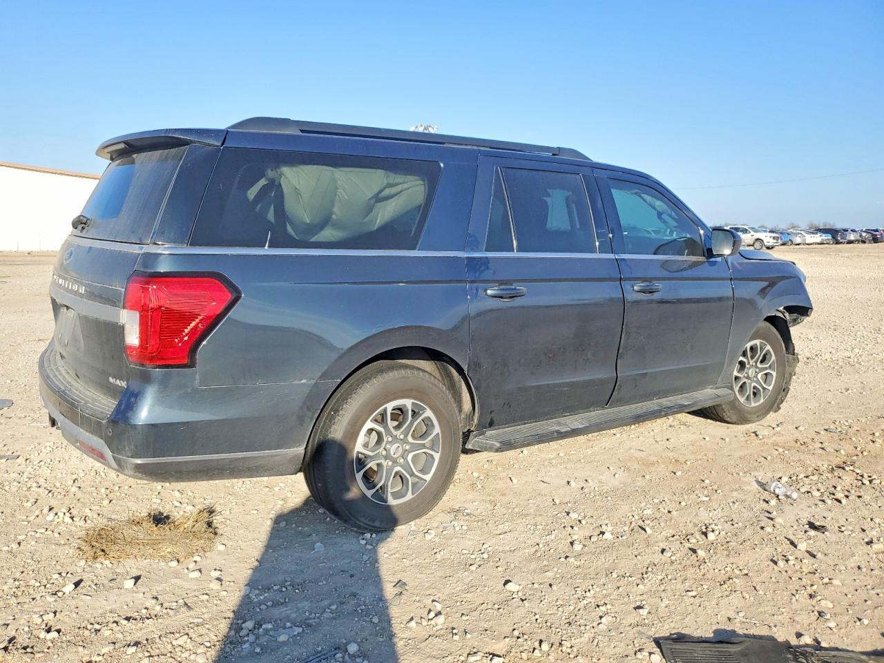 2024 FORD EXPEDITION MAX XLT photo 3