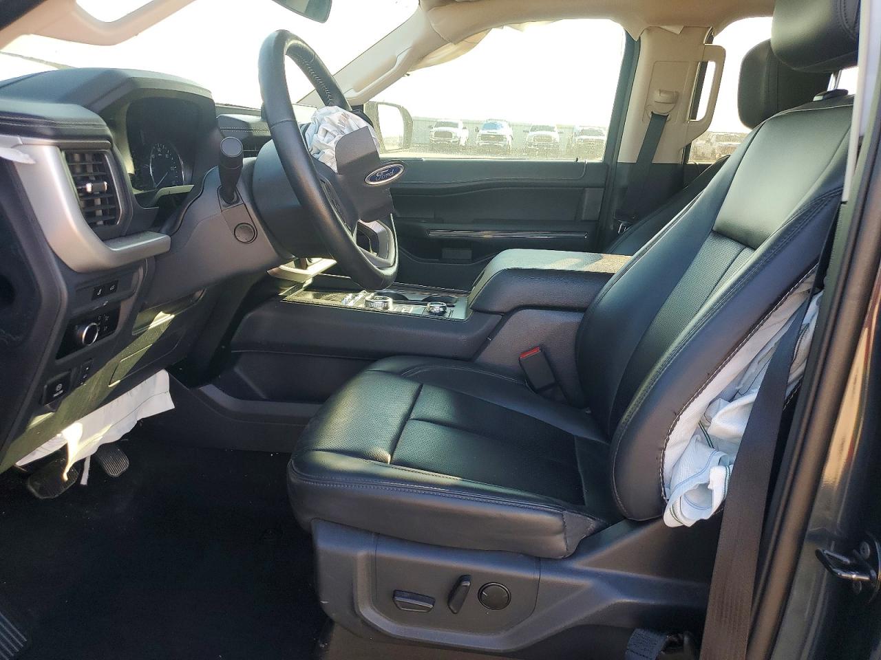 2024 FORD EXPEDITION MAX XLT photo 7