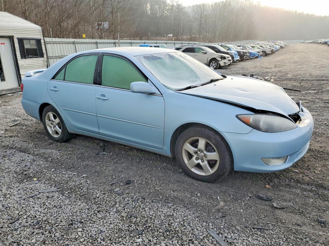 2005 TOYOTA CAMRY LE photo 4