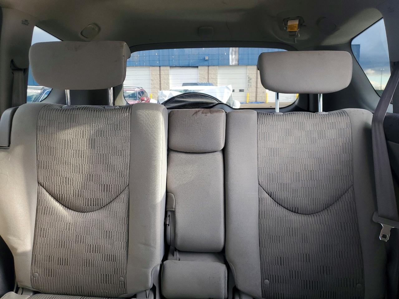 2010 TOYOTA RAV4 photo 10