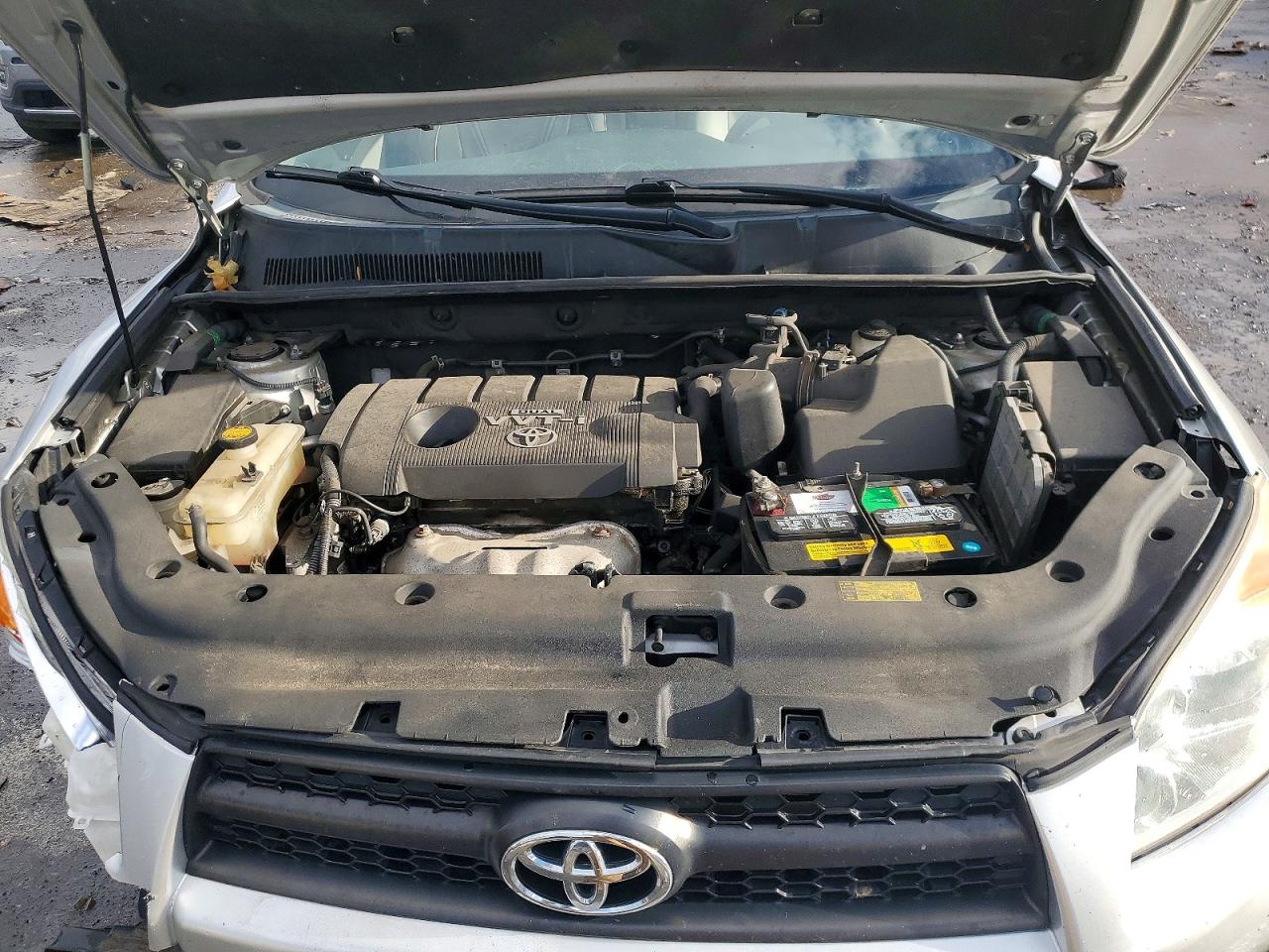 2010 TOYOTA RAV4 photo 12