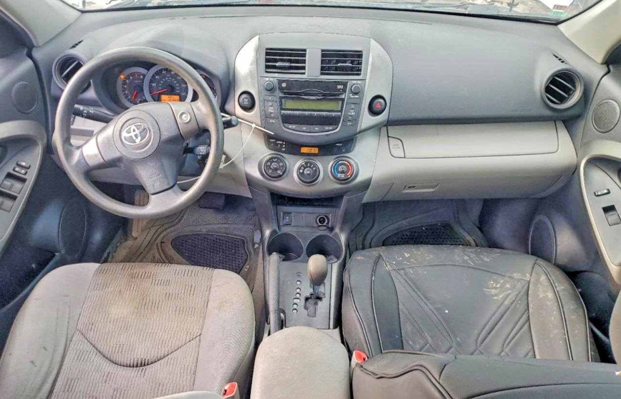 2010 TOYOTA RAV4 photo 8