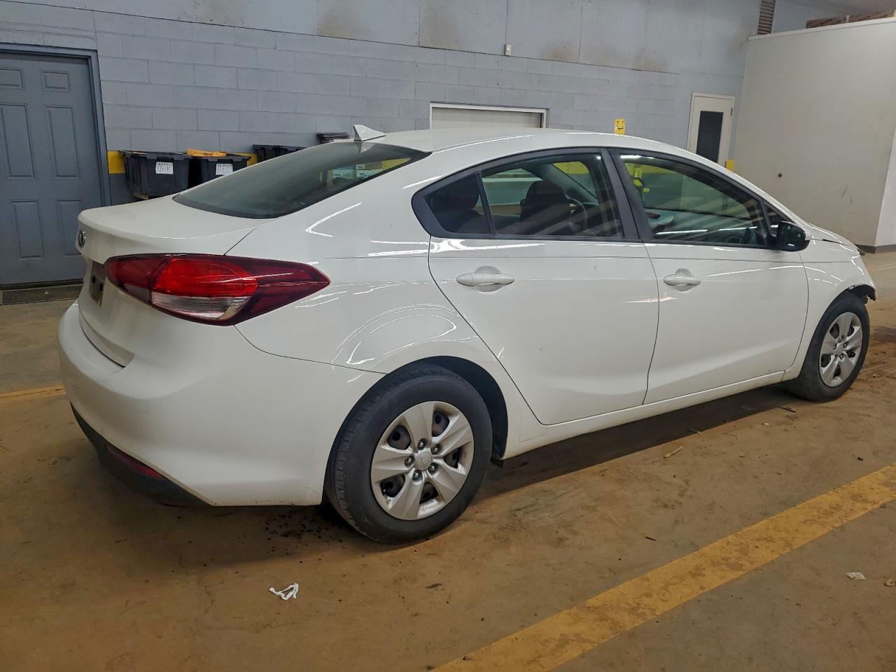 2018 KIA FORTE LX photo 3