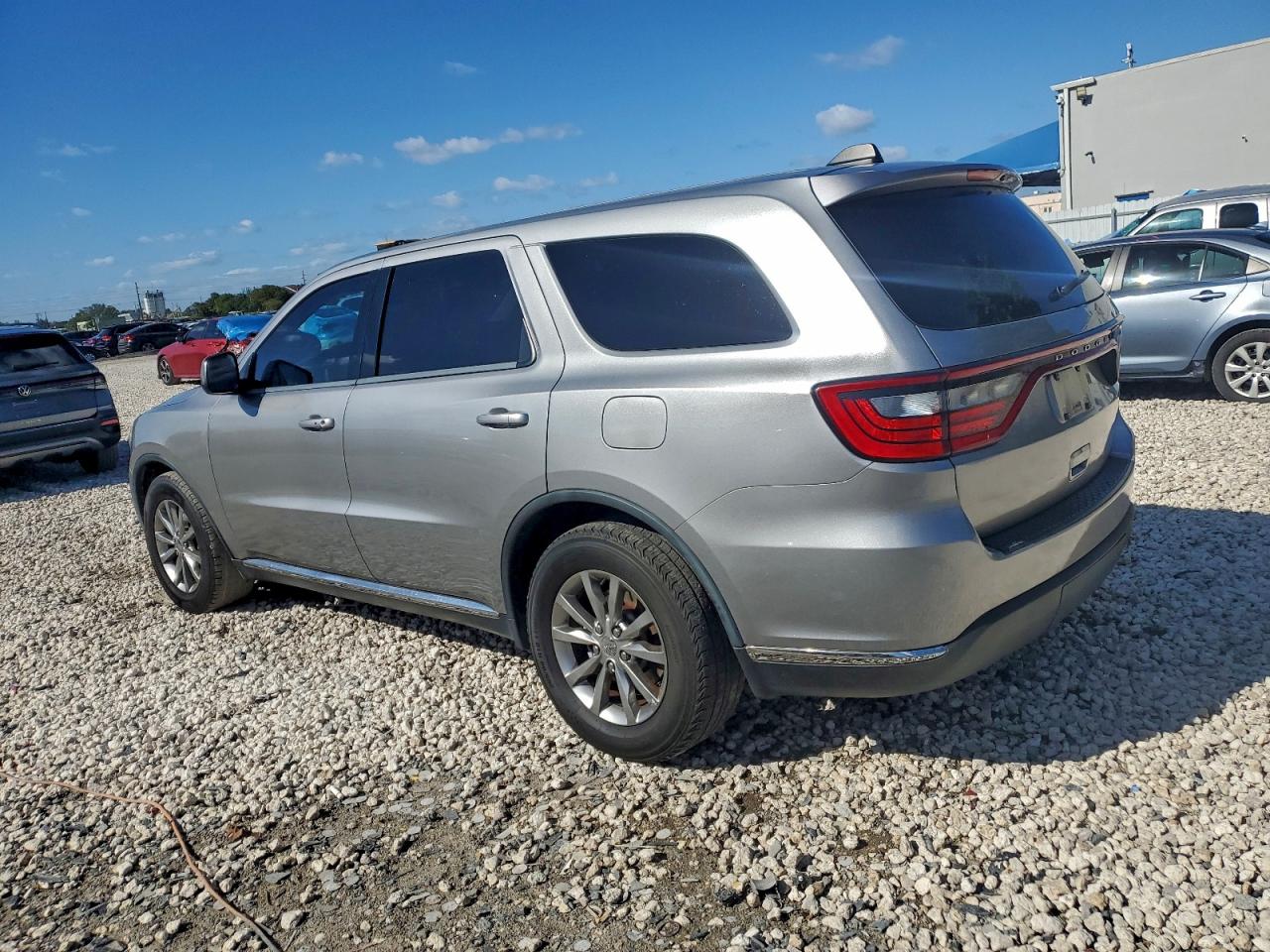 2016 DODGE DURANGO SXT photo 2