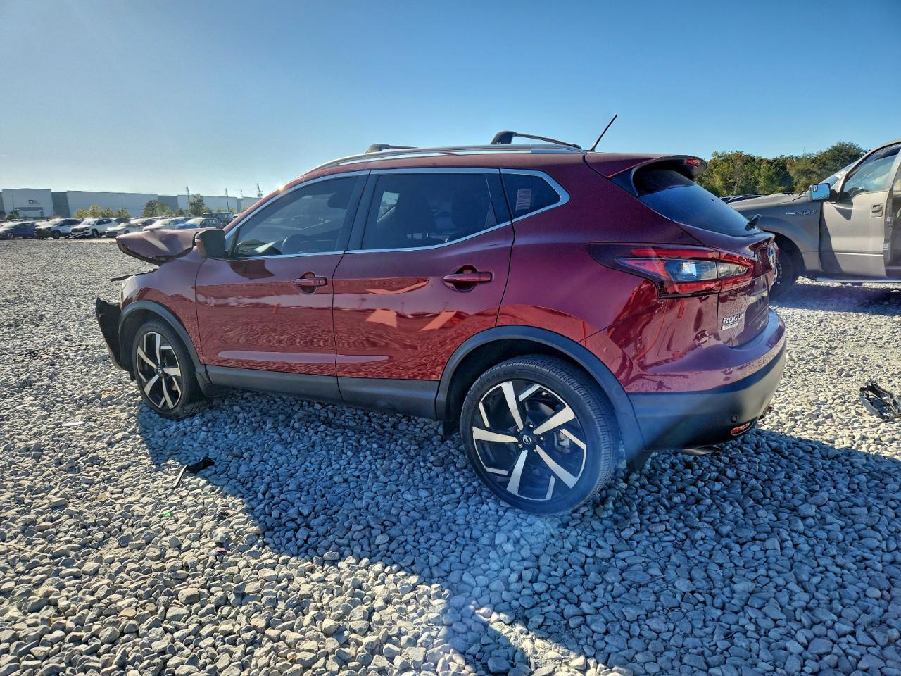 2020 NISSAN ROGUE SPORT S photo 2