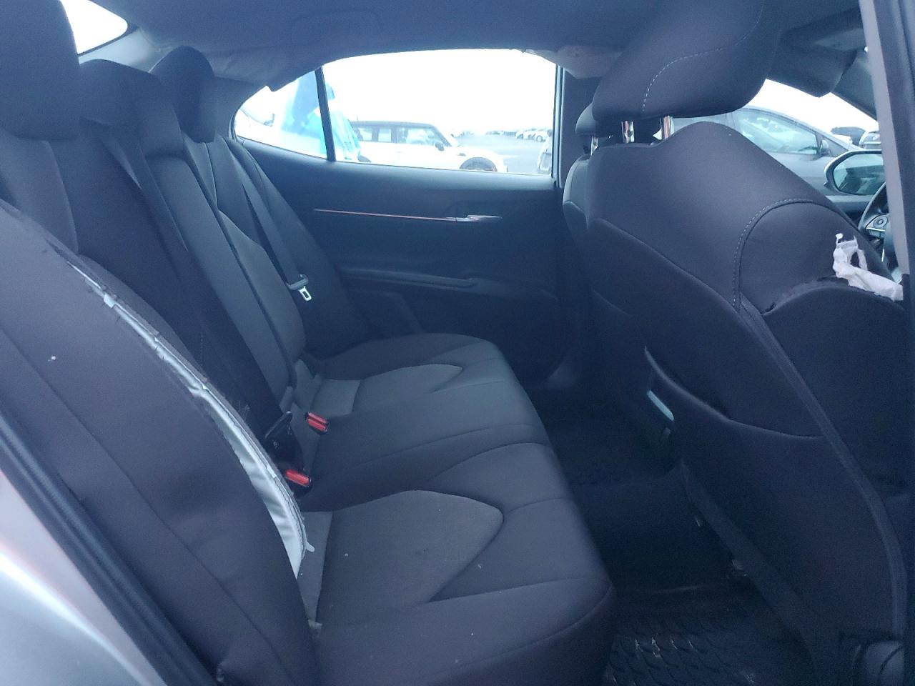 2024 TOYOTA CAMRY LE photo 10