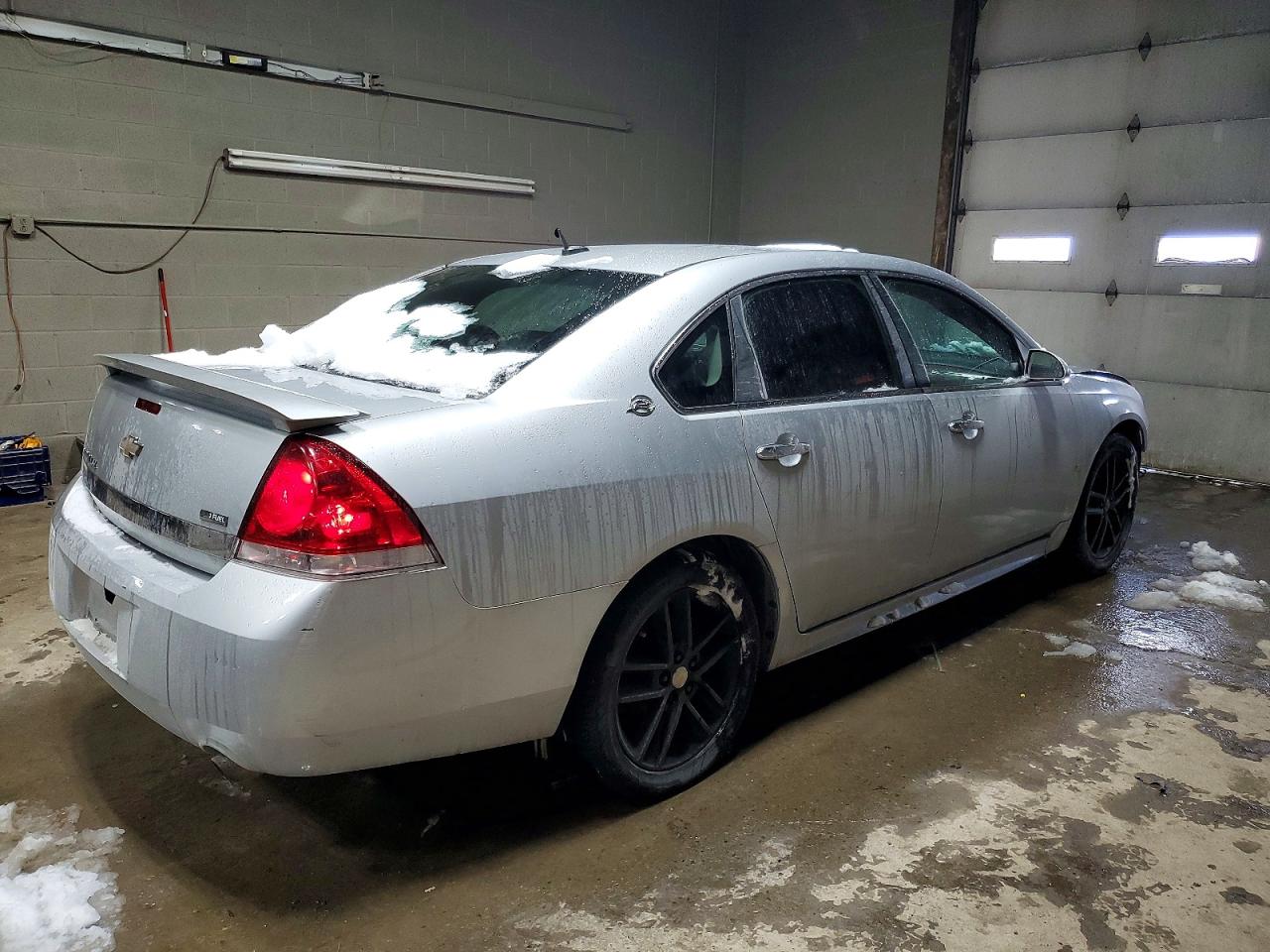 2009 CHEVROLET IMPALA LTZ photo 3