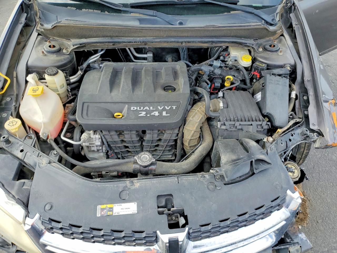 2014 DODGE AVENGER SE photo 11