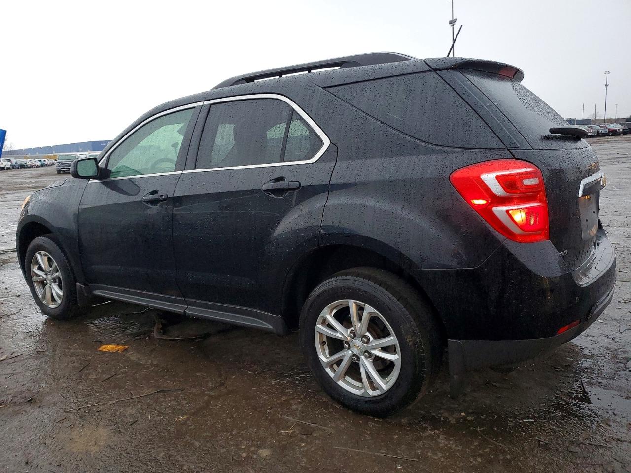 2016 CHEVROLET EQUINOX LT photo 2