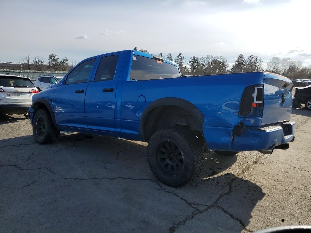2019 RAM 1500 CLASSIC TRADESMAN photo 2