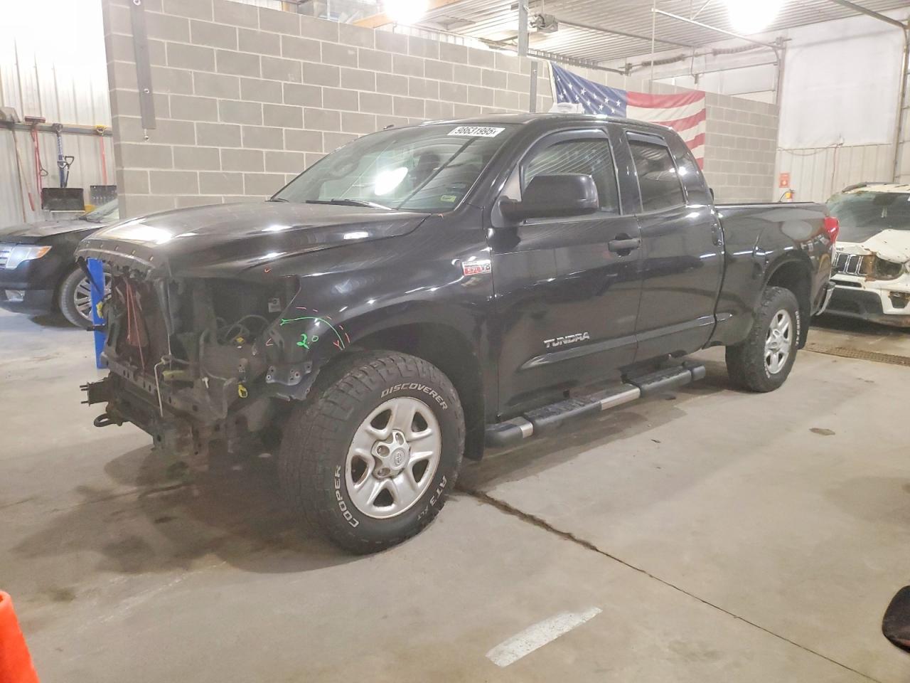 2013 TOYOTA TUNDRA