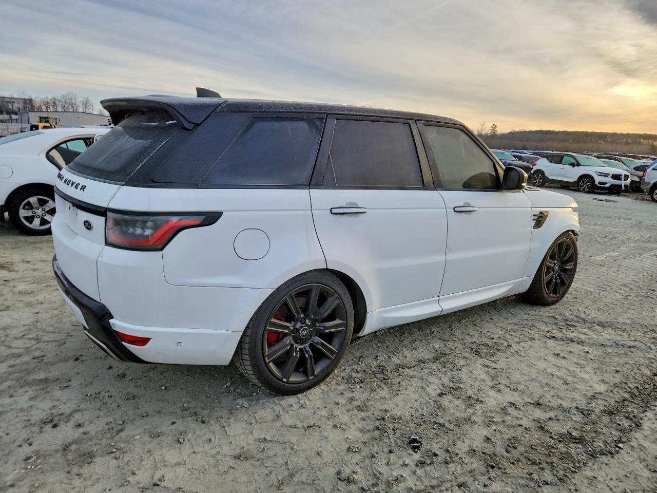 2020 LAND ROVER RANGE ROVER SPORT HST photo 3