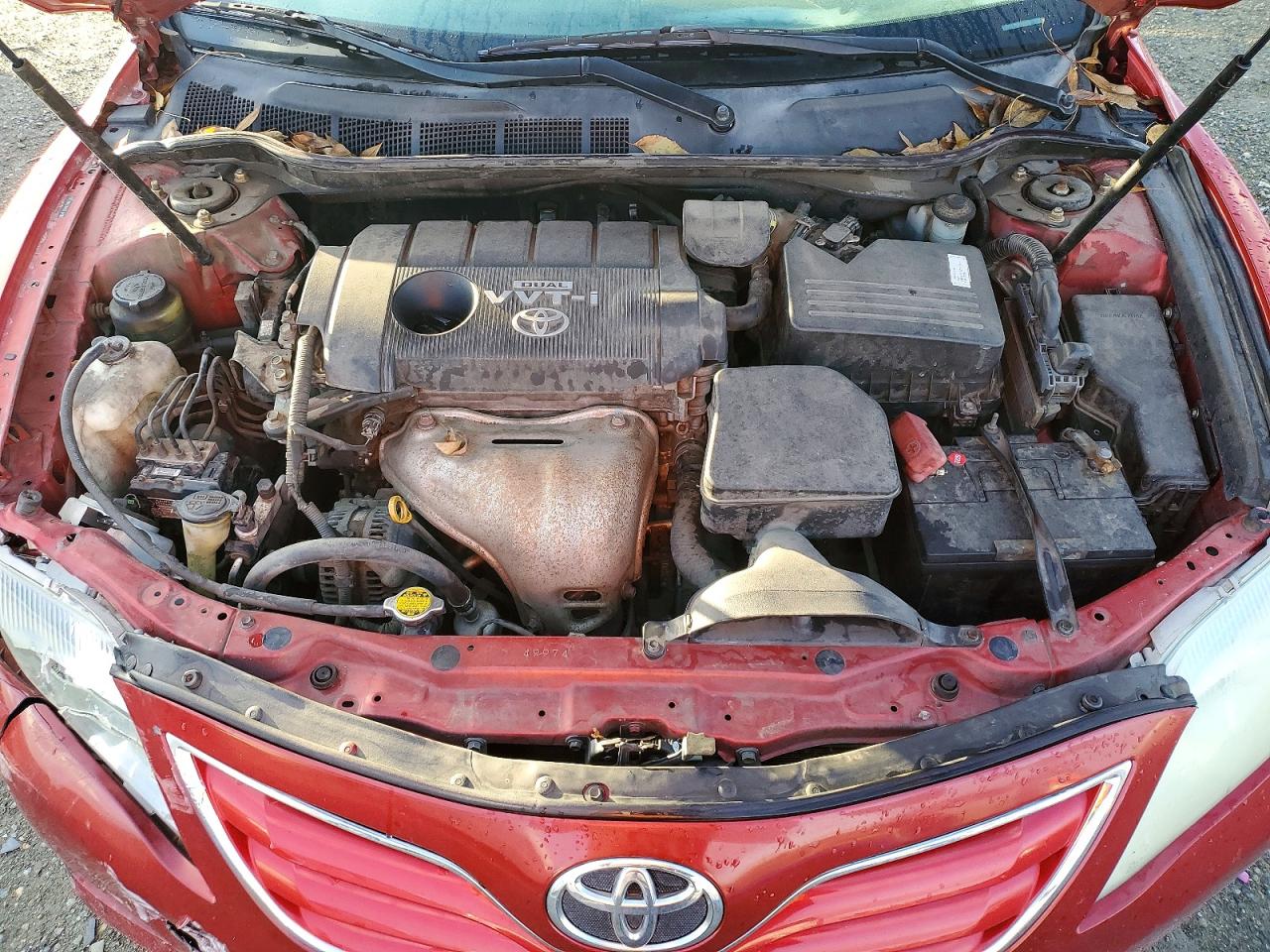 2010 TOYOTA CAMRY BASE photo 11