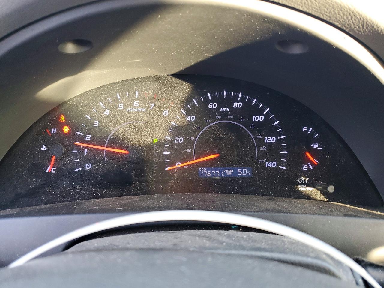 2010 TOYOTA CAMRY BASE photo 9