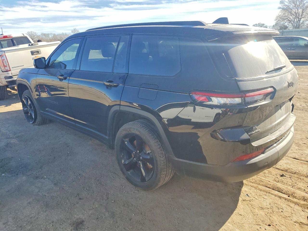 2024 JEEP GRAND CHEROKEE L LIMITED photo 2