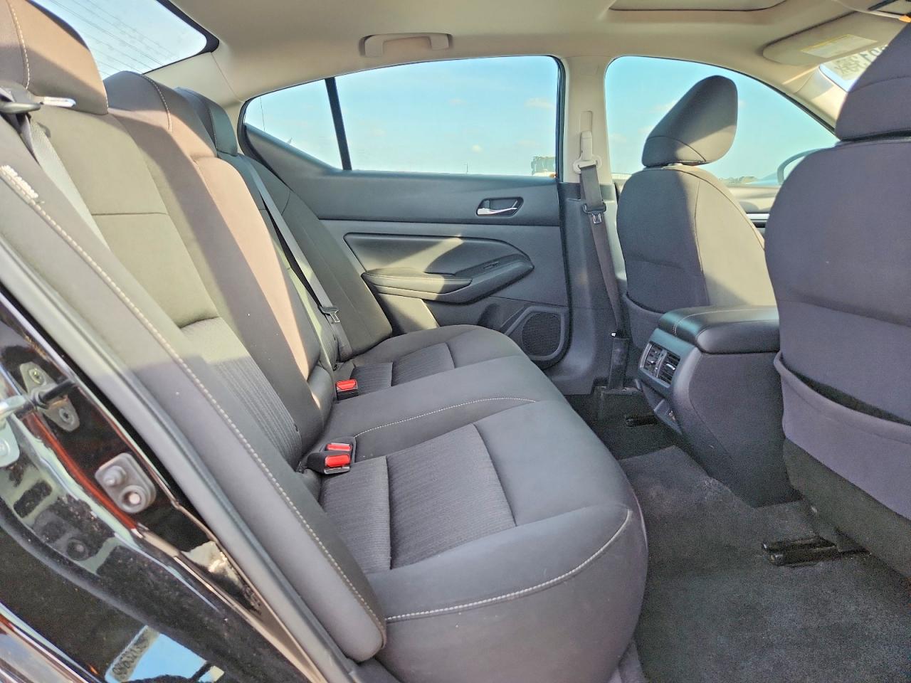 2019 NISSAN ALTIMA 2.5 SV photo 19
