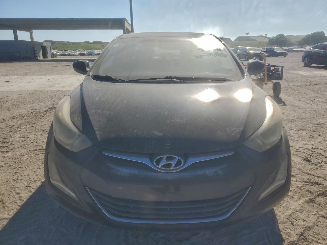 2016 HYUNDAI ELANTRA SE photo 5