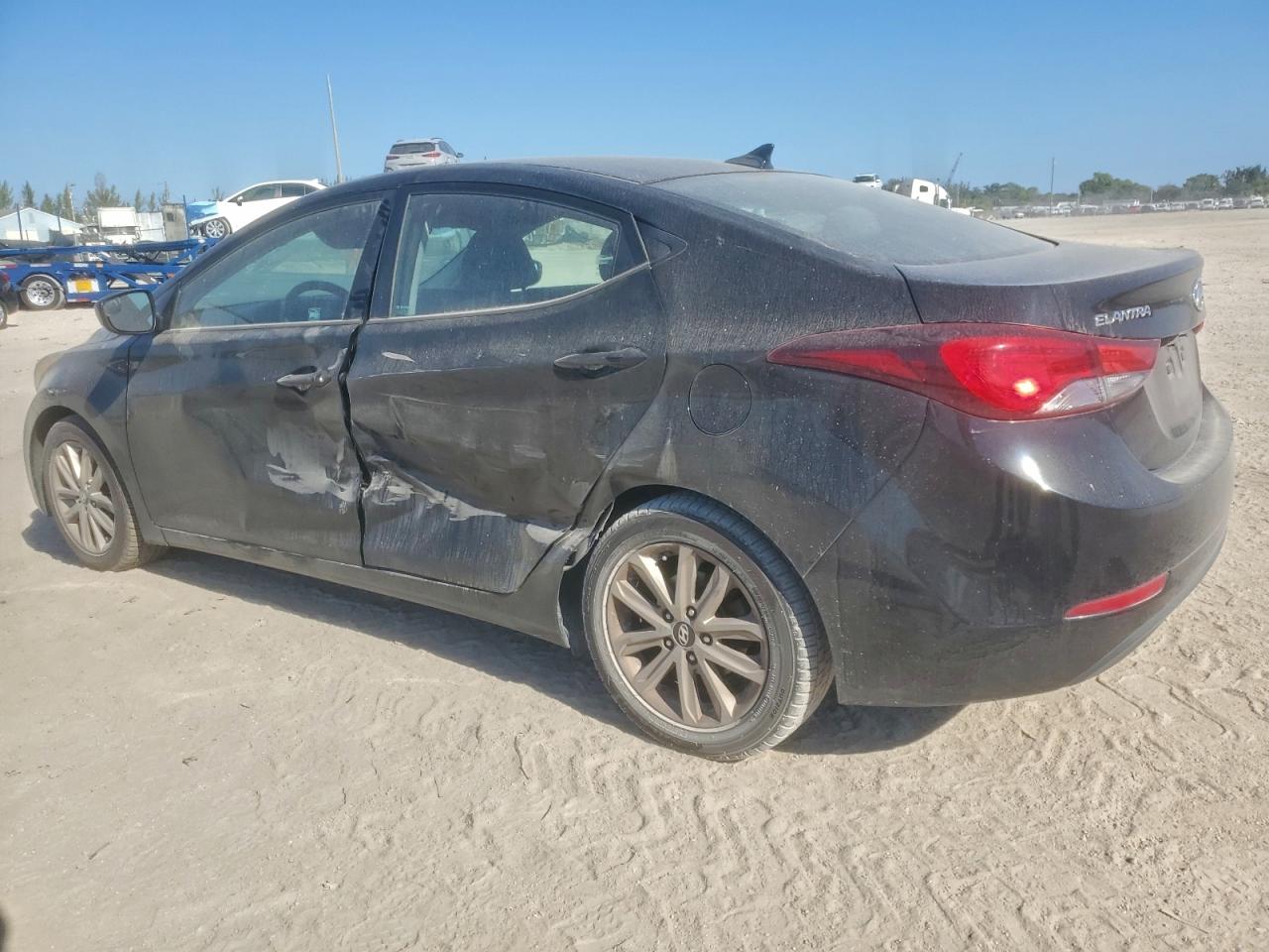 2016 HYUNDAI ELANTRA SE photo 2