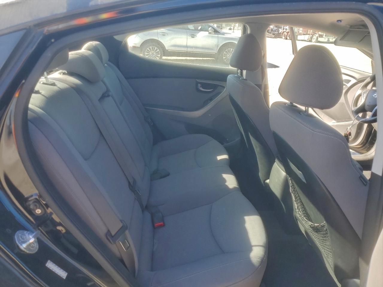 2016 HYUNDAI ELANTRA SE photo 10