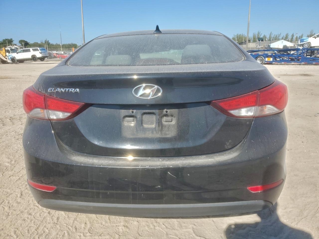 2016 HYUNDAI ELANTRA SE photo 6