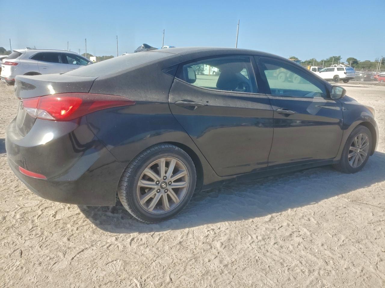 2016 HYUNDAI ELANTRA SE photo 3