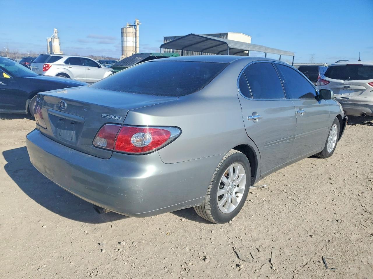 2002 LEXUS ES 300 photo 3