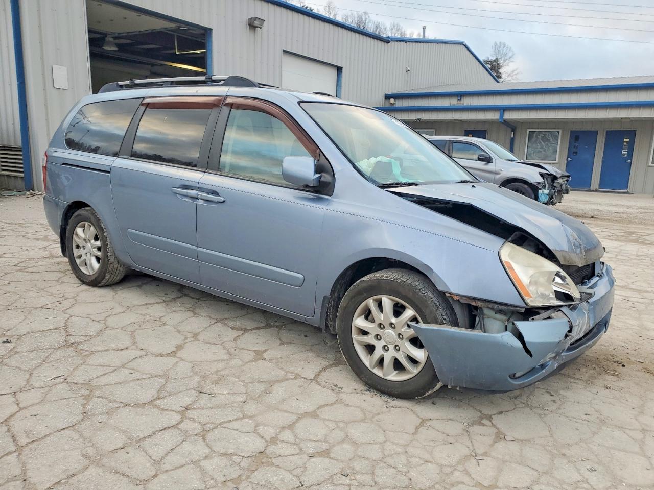 2008 KIA SEDONA LX photo 4