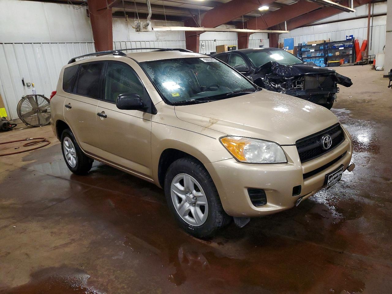 2012 TOYOTA RAV4 photo 4
