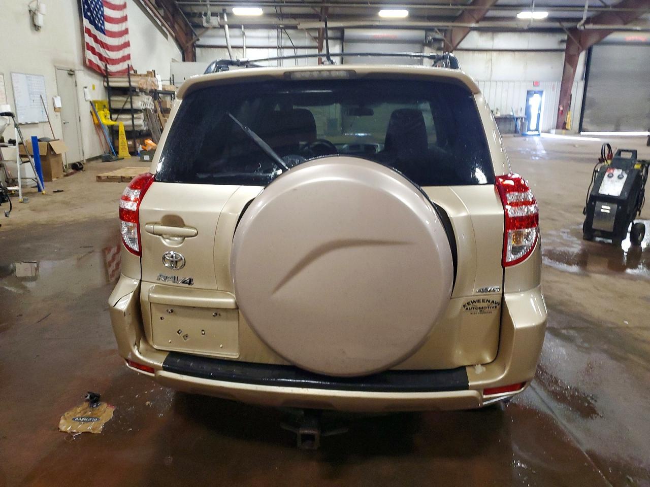 2012 TOYOTA RAV4 photo 6