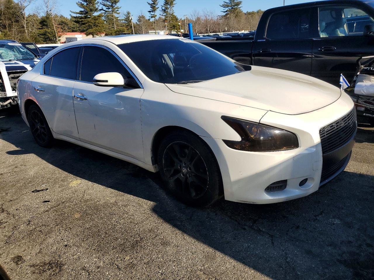 2011 NISSAN MAXIMA S photo 4