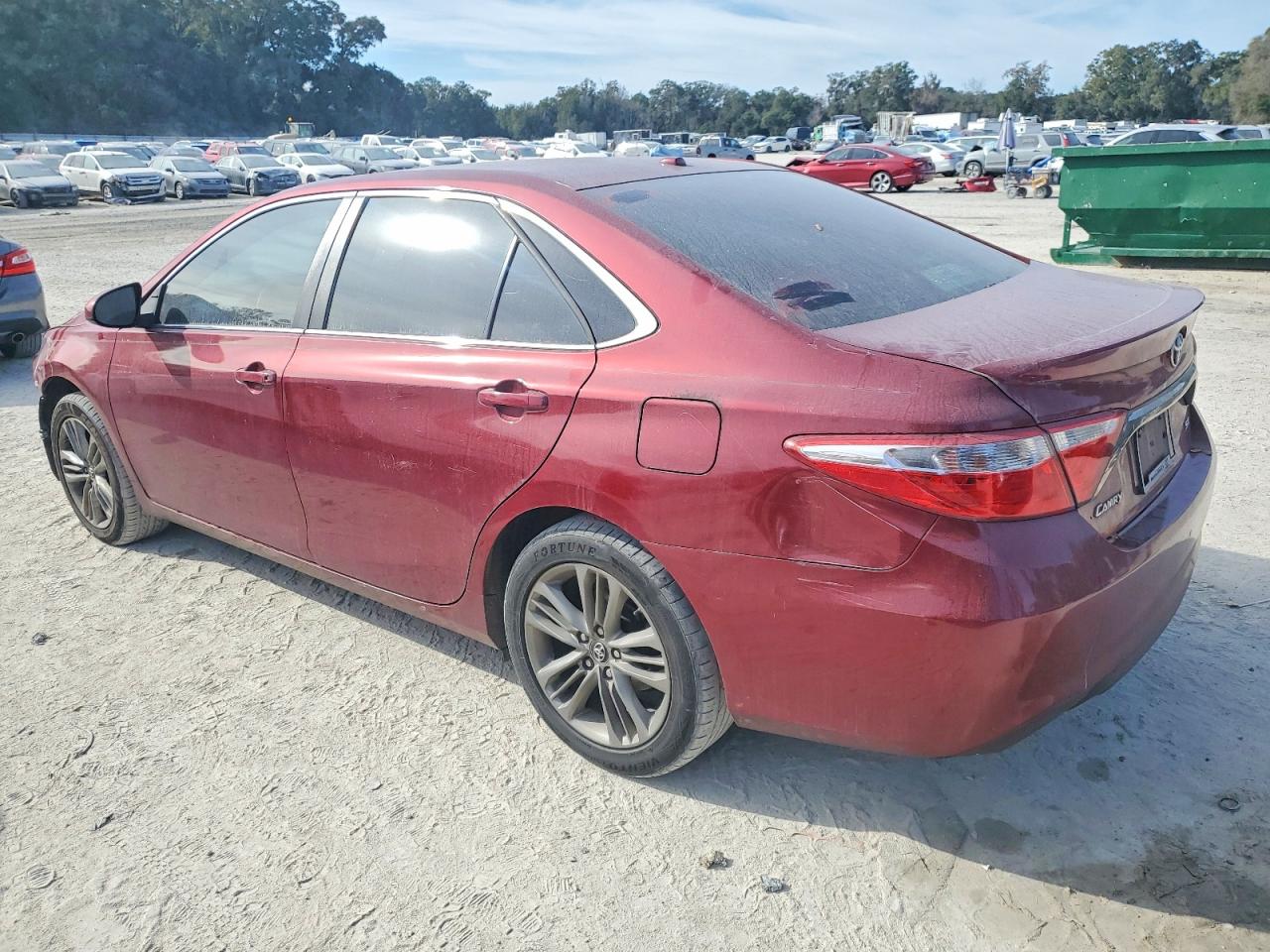2017 TOYOTA CAMRY LE photo 2