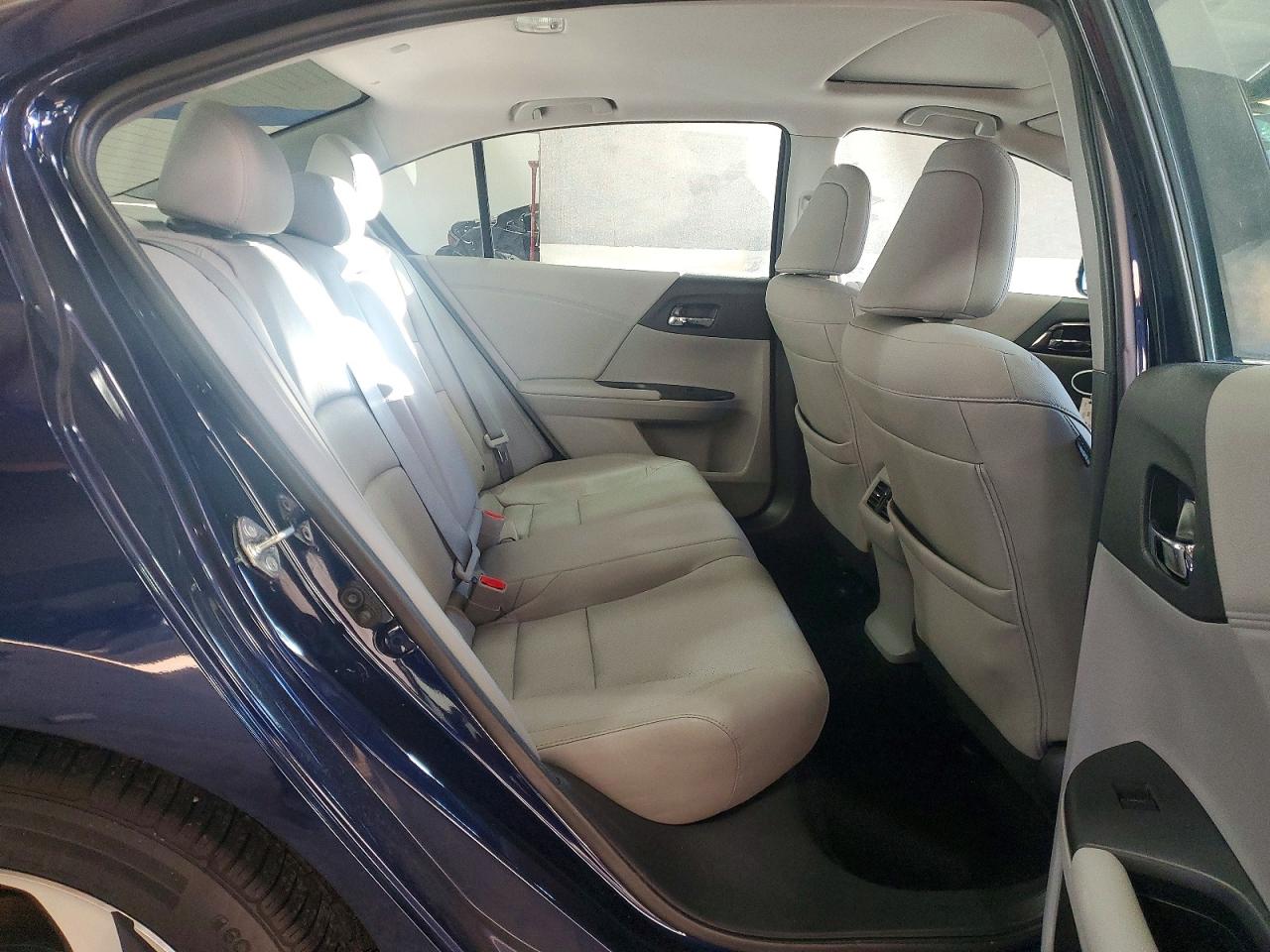 2017 HONDA ACCORD EXL photo 19
