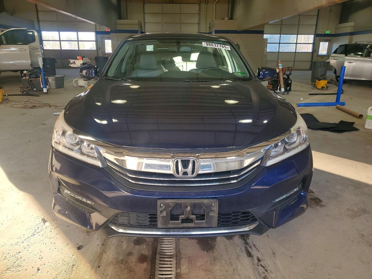 2017 HONDA ACCORD EXL photo 9