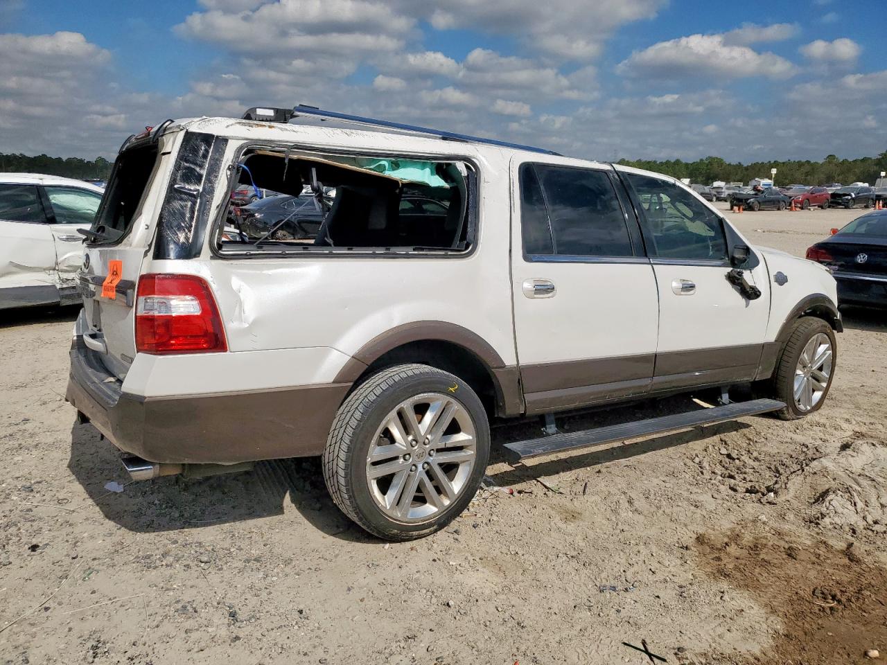 2016 FORD EXPEDITION EL XLT photo 3