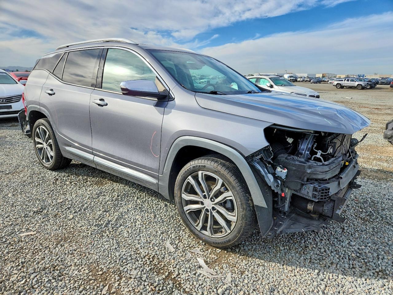 2020 GMC TERRAIN DENALI photo 4