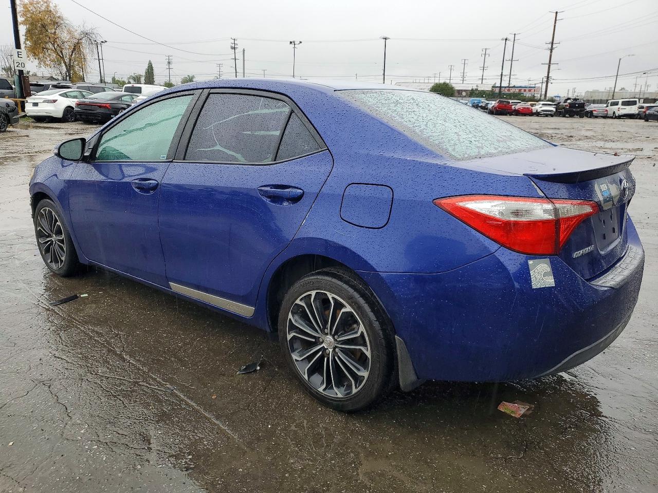 2014 TOYOTA COROLLA L photo 2